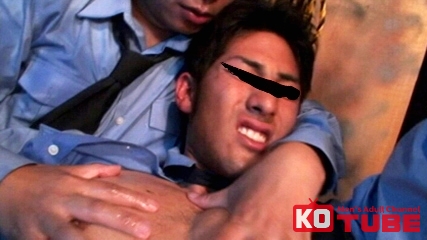 正義感溢れる警備員北沢大吾の官能的変貌！赤い光に包まれた濃厚体験