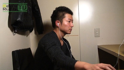 ネカフェでムラムラ！けんた（クール系イケメン）の超噴射シーン