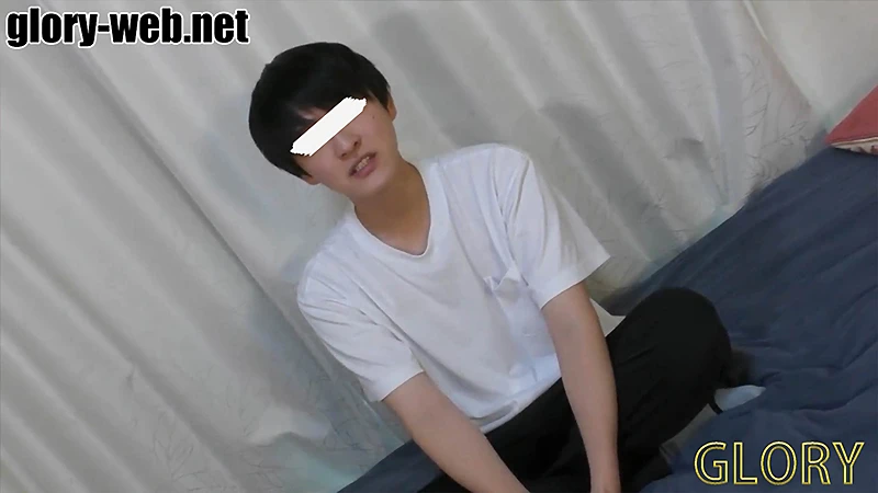 イケメンの初撮影、緊張の視線がほどけるまでを丁寧に追う密室ドキュメント