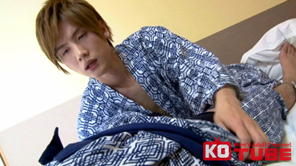 瑞木紫瑛の旅先で揺れる視線と浴衣姿、静かな距離感を描くイケメン作品